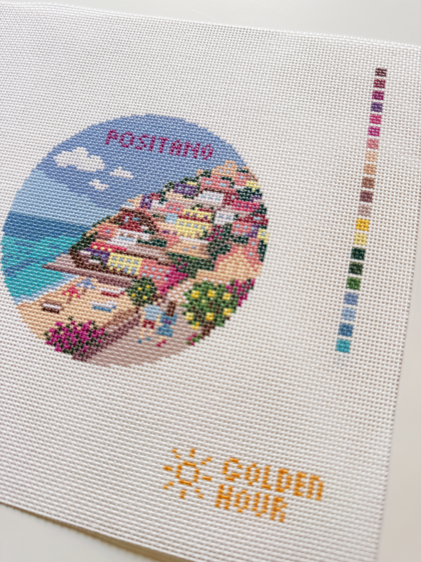 Positano Medallion Canvas